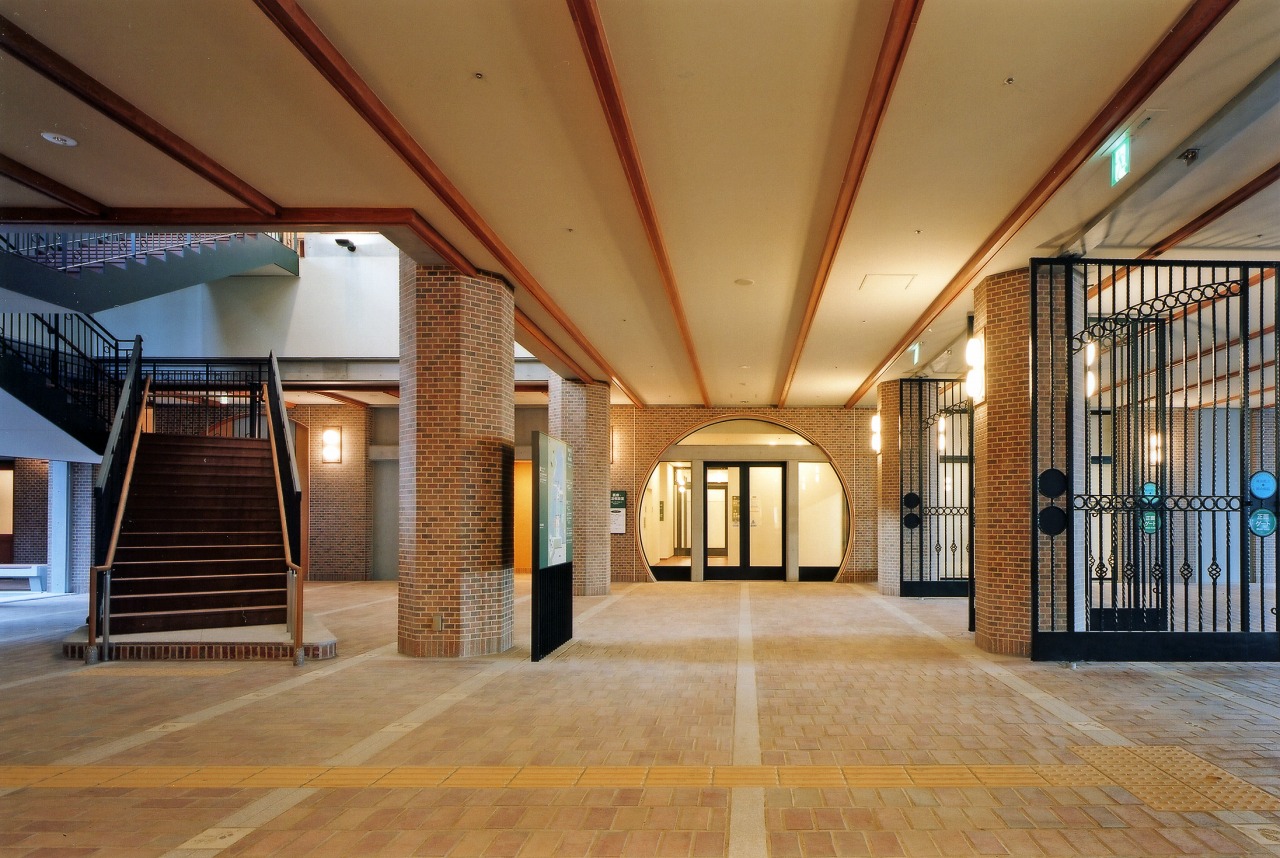 地方独立行政法人 岡山県精神科医療センター - パティオ(1)