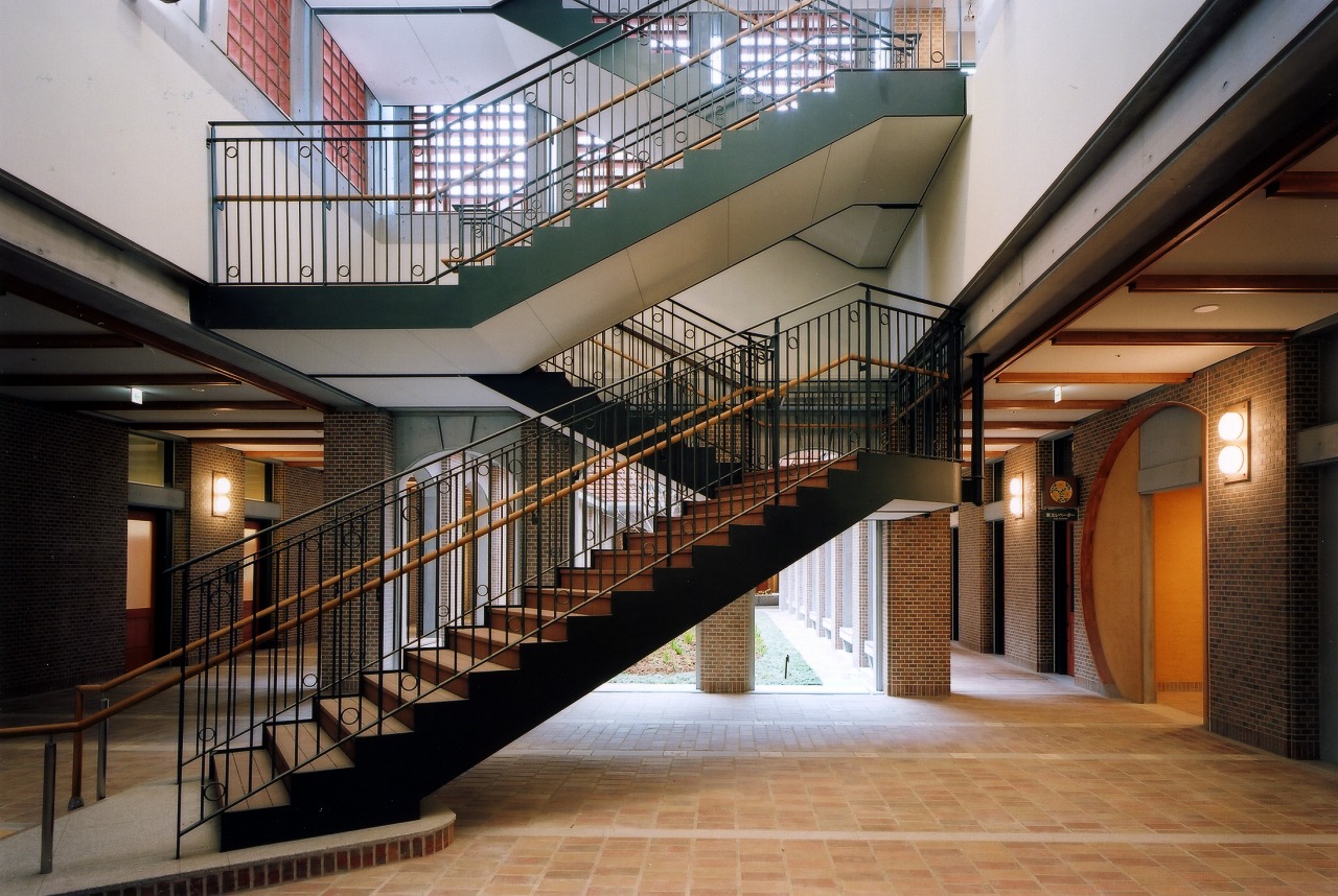 地方独立行政法人 岡山県精神科医療センター - パティオ(2)